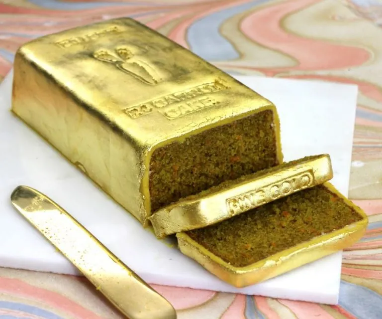 کیک طلا