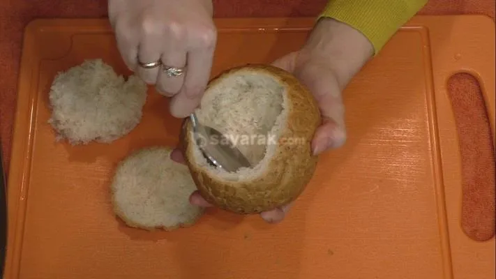 طرز تهیه ژولین زبان گوساله در نان همبرگر