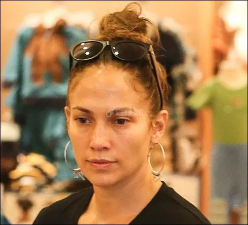 Jennifer-Lopez-without-makeup-now.jpg