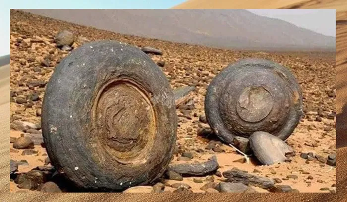 سنگ های زنده در صحرای لیبی